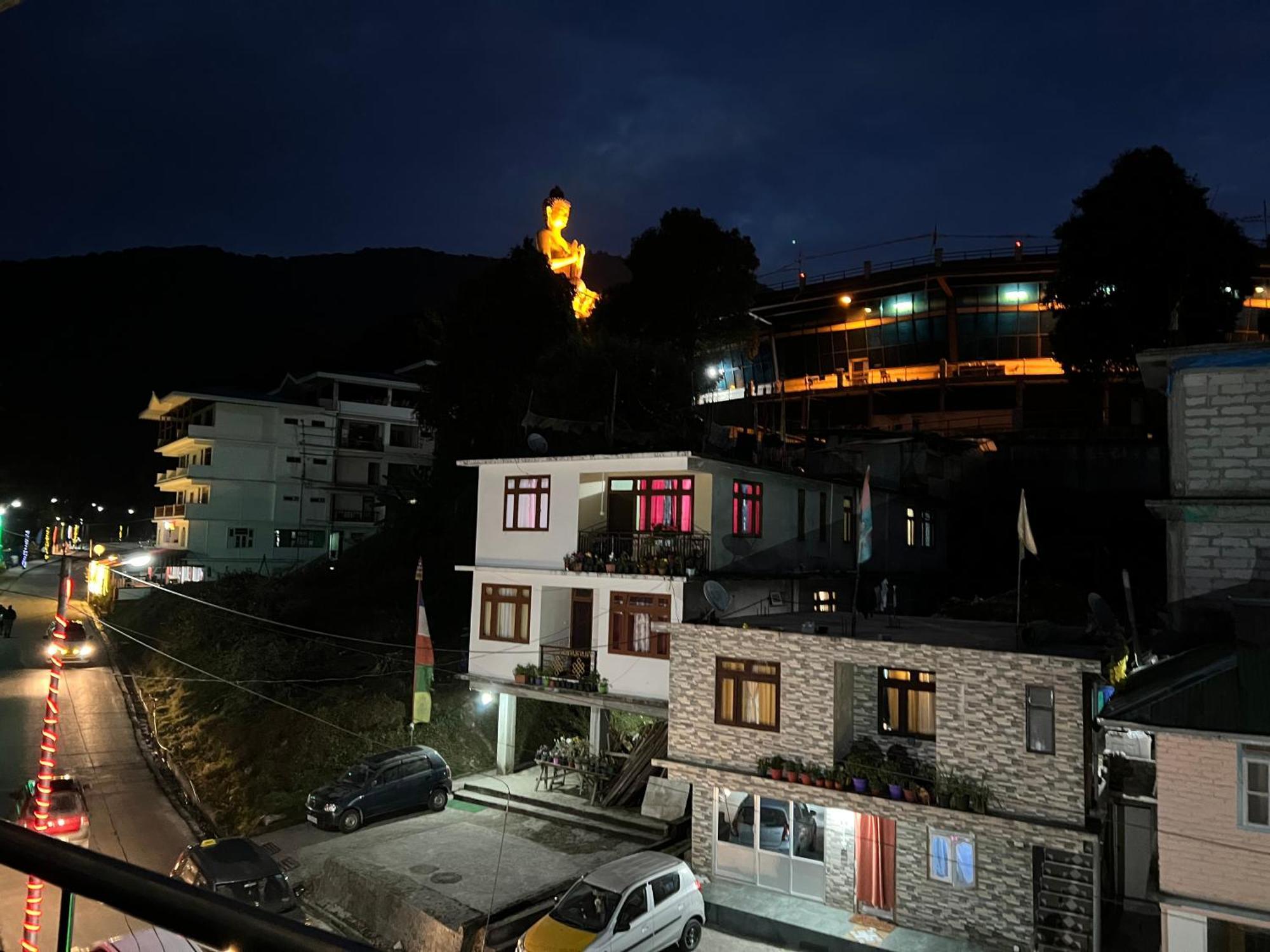 Hangkhim Homestay Ravangla Экстерьер фото